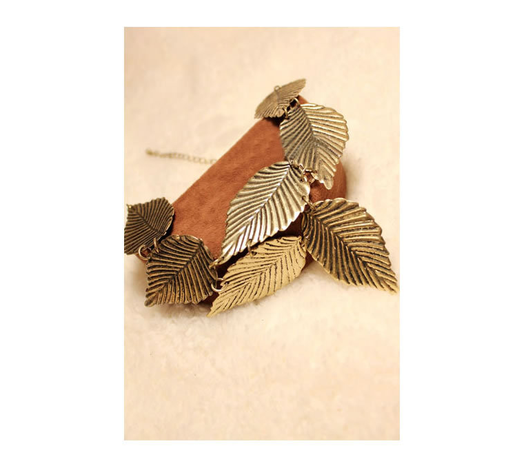 Vintage Leaf Necklace